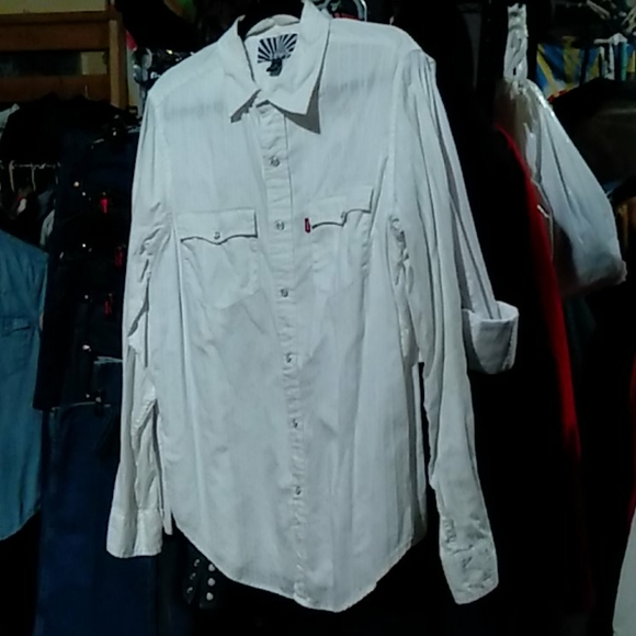 White Levi's! SAWTOOTH BARSTOW TRUCKER JACKETS!! - Picture 14 of 16